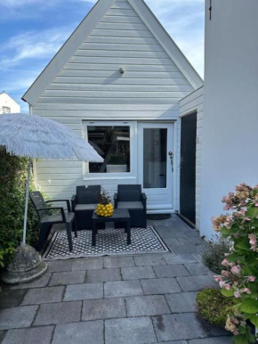 Garden house, Free parking